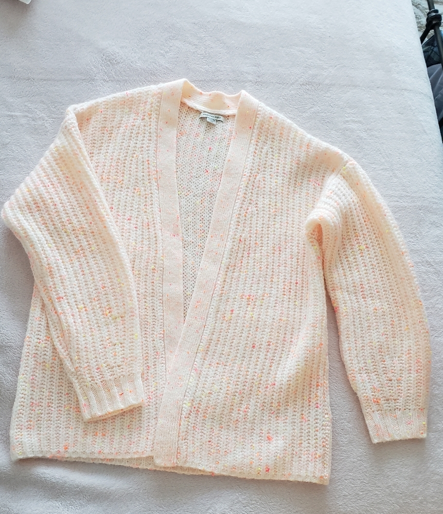 American Eagle ivory/peach sweater w/ bright pink, orange, and yellow flecks